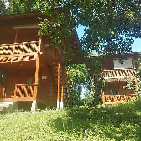 Bunaken Sea Garden Resort Exterior photo
