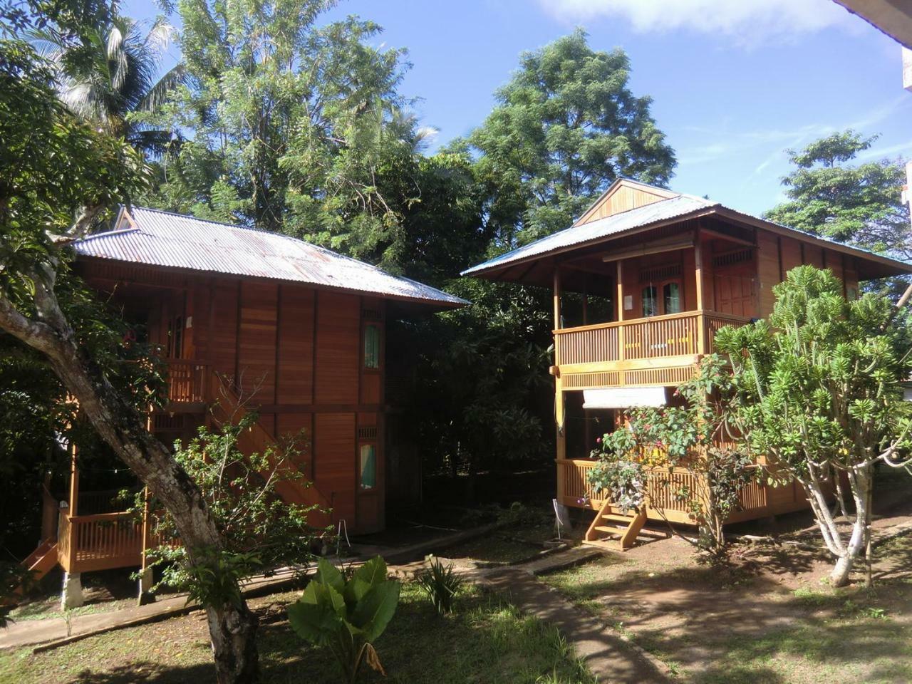 Bunaken Sea Garden Resort Exterior photo